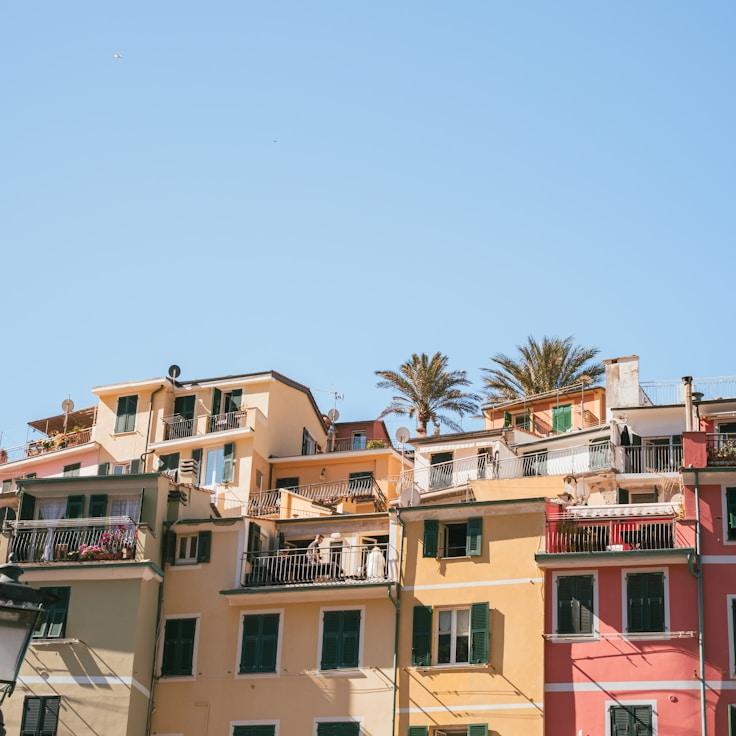 Outdoor terrace seating suitable for families in Zurich